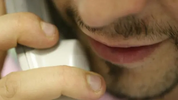 Rifiuta il braccialetto elettronico e continua a contattare la ex: arrestato a Ozieri