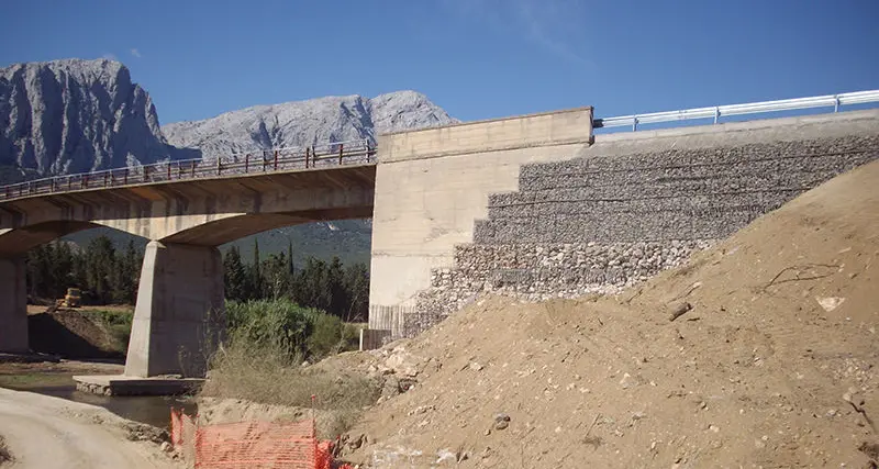 Riaperto il ponte di Oloè fra Oliena e Dorgali. L'assessore Carta: \"Ora via alla ricostruzione\"