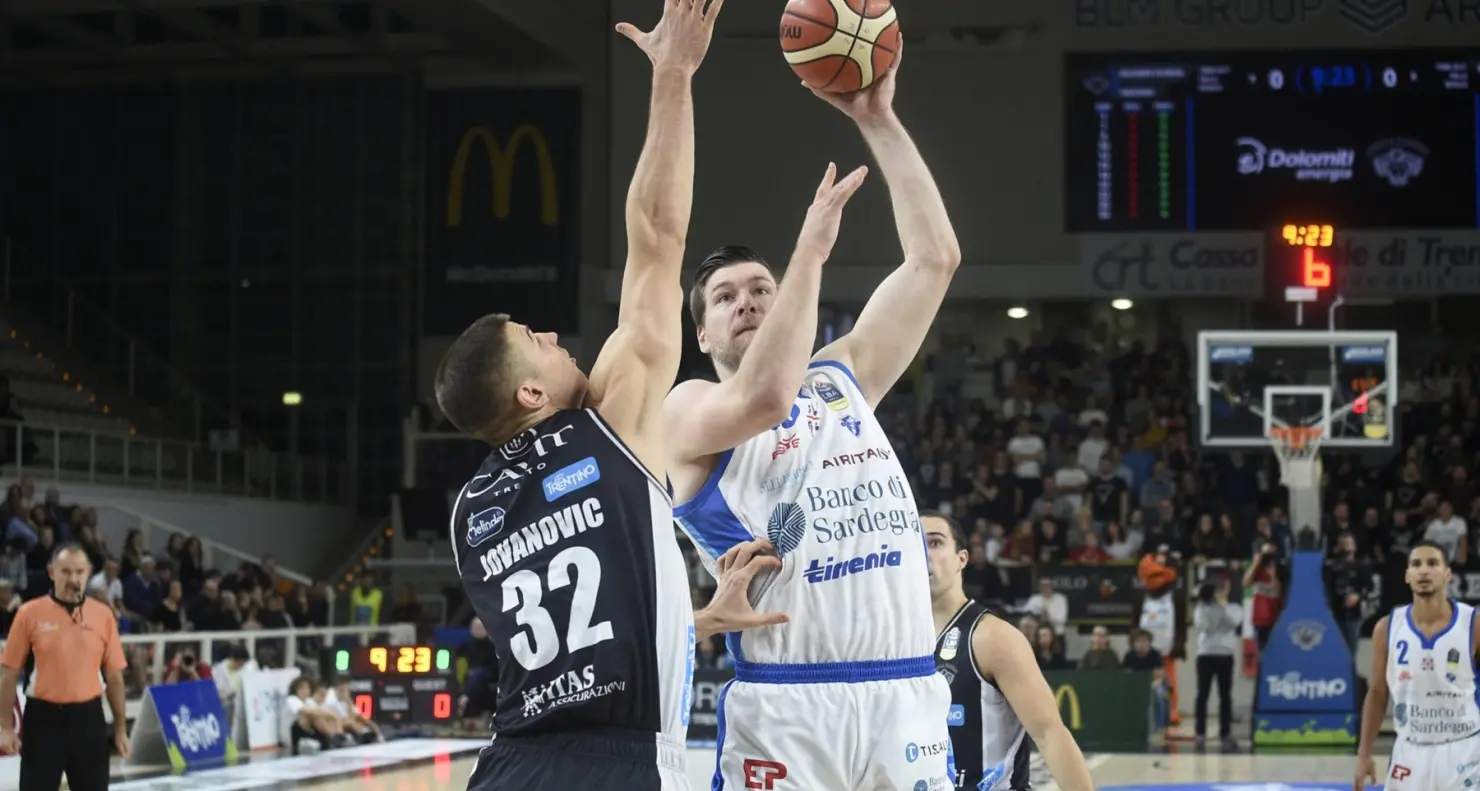 La Dinamo cade a Trento