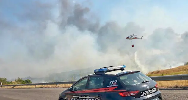 Incendi: da Roma gli specialisti dei Carabinieri. Per il rogo di Villaurbana vicini a individuare l'autore