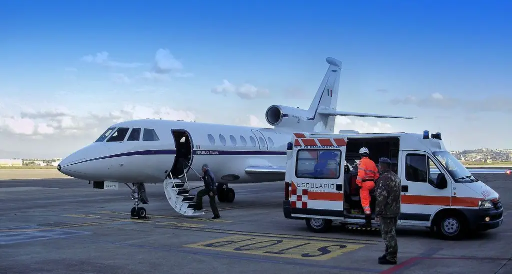 Ragazza di Pattada trasportata con il Falcon 50 dell'Aeronautica Militare all'ospedale Niguarda di Milano