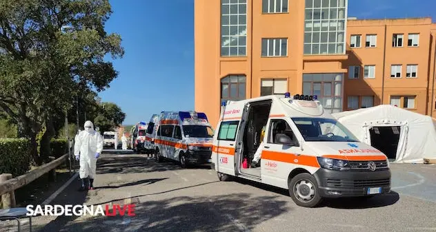 Storie di Covid: la sofferenza delle vittime e il dolore di chi resta