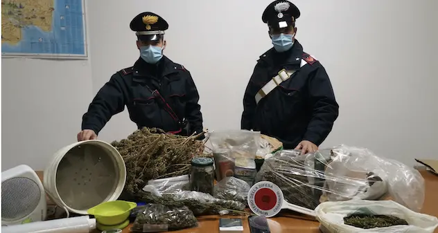 Bessude. In casa 3 kg di marijuana: arrestato agricoltore