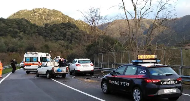 Villasalto. Frontale tra due auto: grave un 31enne