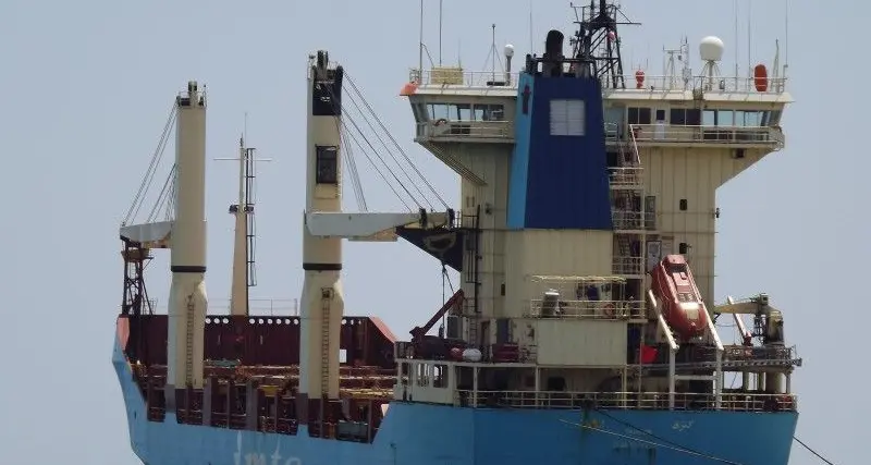 Cagliari. Portacontainer Kenza: marinai abbandonati