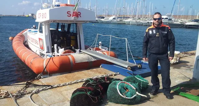 Sequestro di ricci tra Sorso e Castelsardo: multa di 4 mila euro a un pescatore