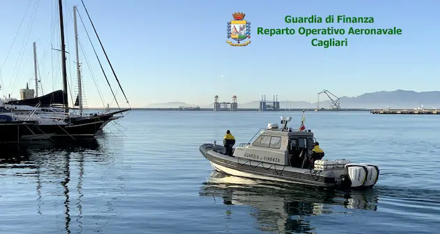 Cagliari. Guardia di finanza sequestra 10 barche con fasi documenti olandesi