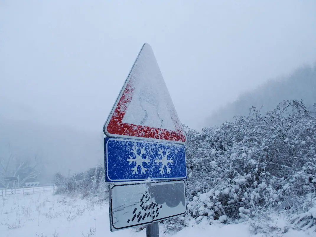 Maltempo, allerta in Sardegna: neve, forte vento e parchi chiusi