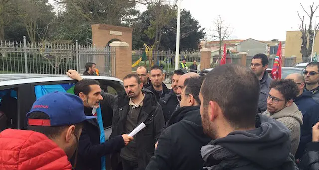 Venerdì a Porto Torres i sindaci del territorio incontreranno i lavoratori del petrolchimico