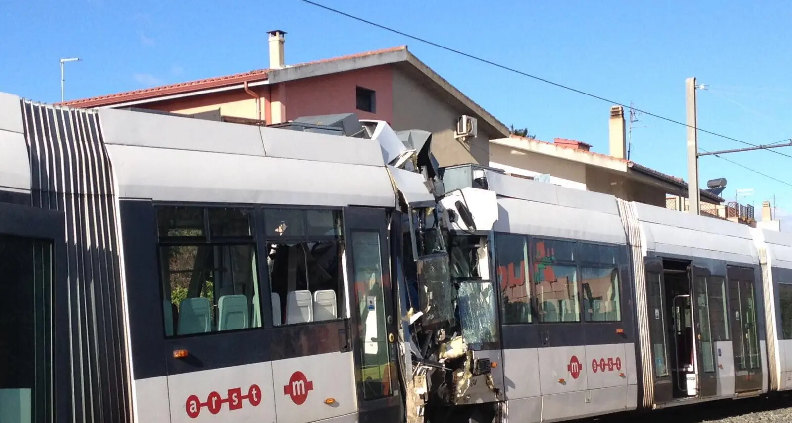 Scontro tra treni della metro leggera, il manager dell'Arst: \"È stato errore umano\"