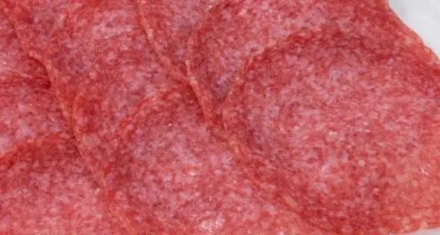 Contaminazione da Escherichia Coli: ritirato salame ungherese dal mercato tedesco