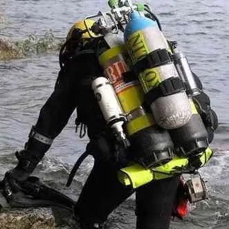 Bambina di 10 anni scomparsa nel lago di Bilancino: ricerche in corso