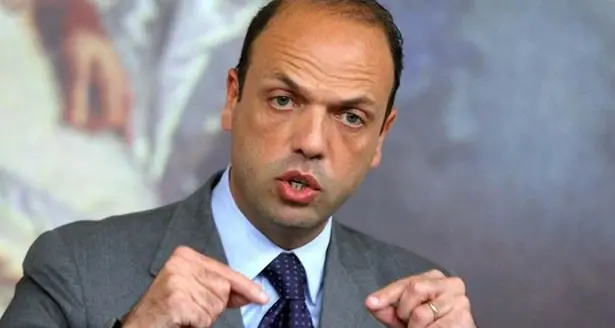 Alfano: \"Chiuderemo le moschee irregolari\"