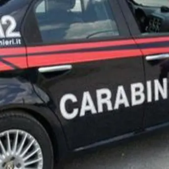 Maestra sospesa per presunti abusi su alcuni piccoli alunni nel Napoletano