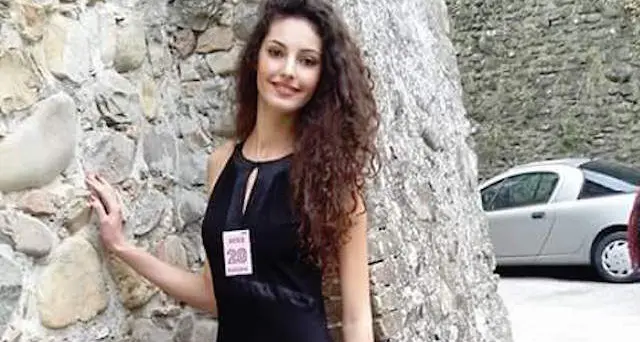 Talia Ferraris conquista la fascia di Miss Fashion Italia al concorso “Miss e Mister Europa”