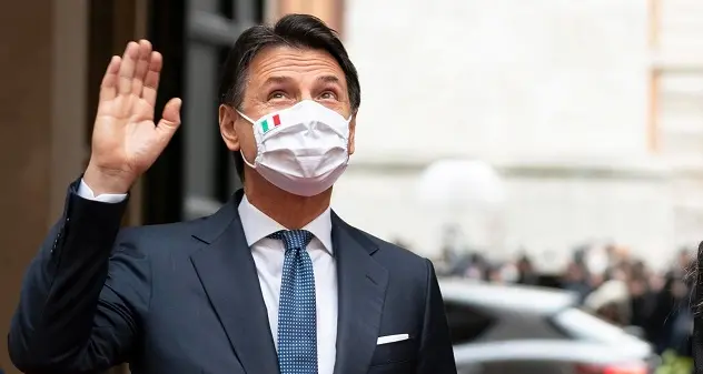 \"Orgoglio e onore per aver rappresentato l'Italia\", la lettera di Conte ai cittadini