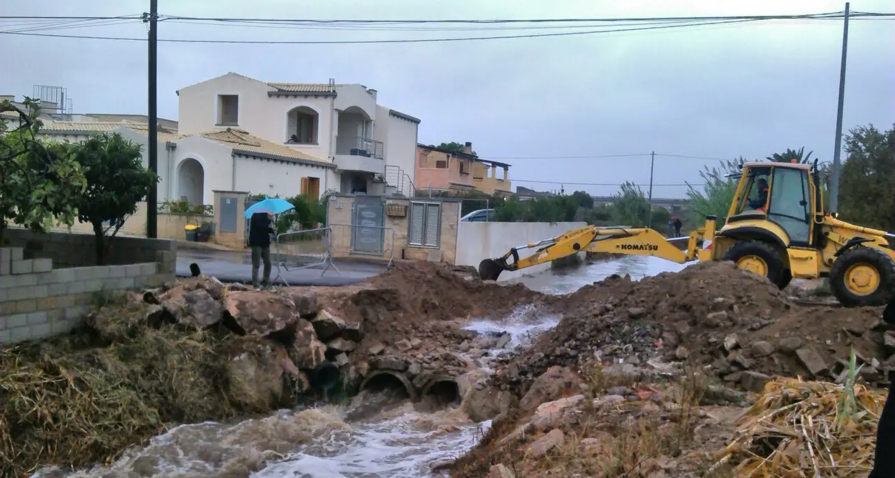 Maltempo in Sardegna. Il capo della Protezione civile: \"Giusti i 150 sgomberi preventivi, chi fa i bollettini non ha colpa\"