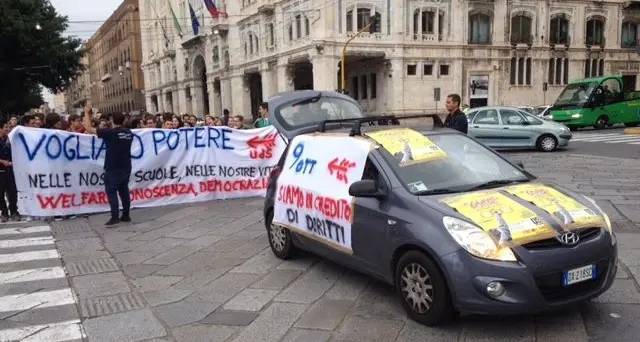 Manifestazione degli studenti contro la \"Buona scuola\"