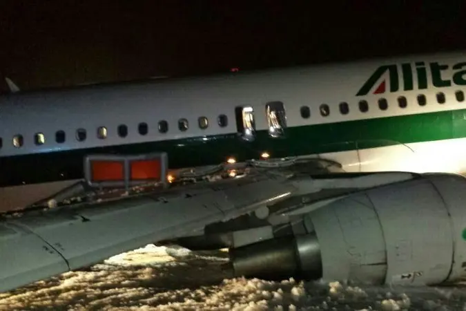 FOTO INCIDENTE VOLO ALITALIA FIUMICINO