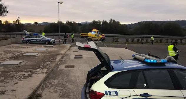 Controlli della Polizia Stradale di Nuoro con il telelaser: contestate 14 infrazioni, di cui 4 per eccesso di velocità