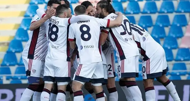 Crotone-Cagliari 0-2, è vincente l'esordio di Semplici
