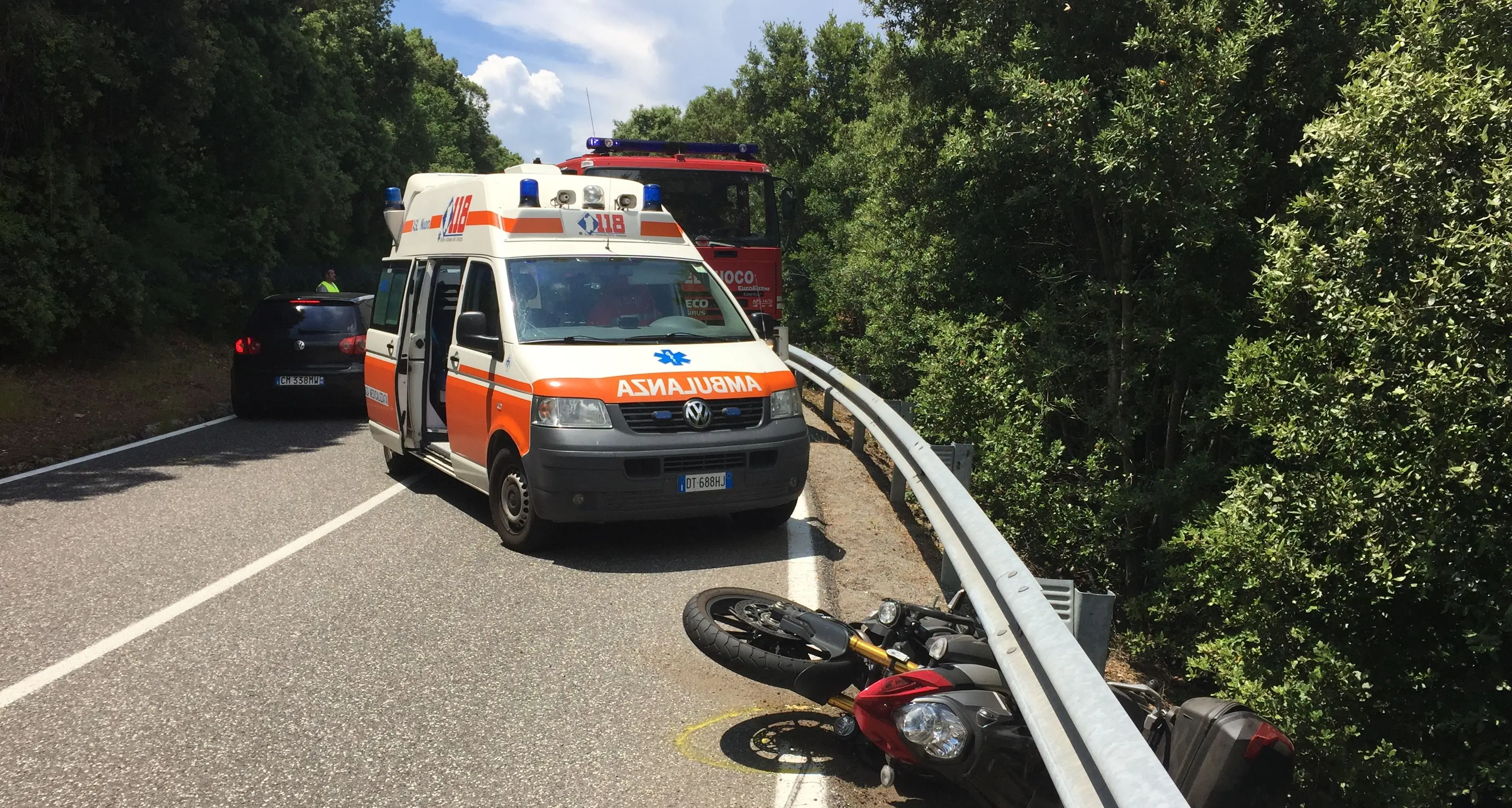 Ancora sangue sulle strade dell'Isola. Motociclista tedesco muore lungo la Statale che da Ortueri porta a Neoneli