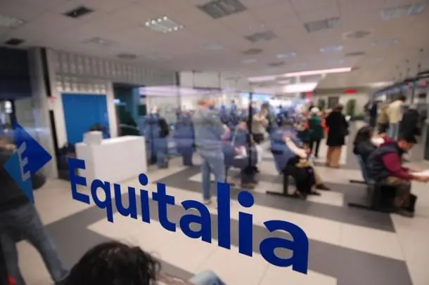 Genova - equitalia spa - societ\\u02C6 pubblica di riscossioni crediti - ex-gestline - queta societ\\u02C6 ha il potere di ipotecare le case dei cittadini