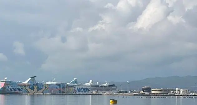 Olbia. Controlli agli arrivi in Sardegna: per alcuni passeggeri \"sistema giusto”, ma occorre “più celerità\"