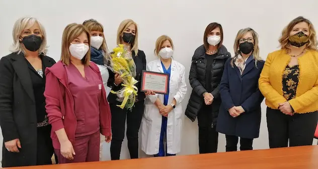 Sassari. Una targa per le donne in prima linea contro il Covid