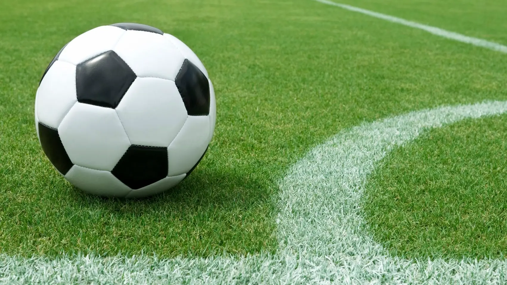 Arbitra 17enne aggredita: \"Tornerò ad arbitrare, non lascerò vincere la violenza\"