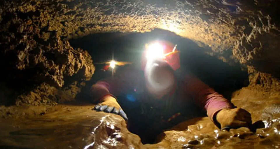 È salvo lo speleologo rimasto intrappolato per 48 ore in una grotta