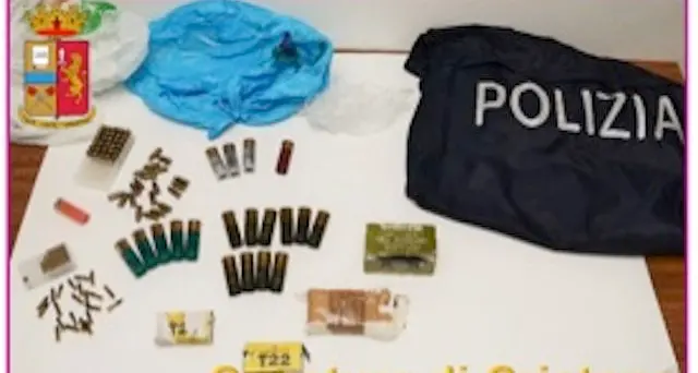 Proiettili e cartucce nascosti lungo la S.P. 11: la Questura scopre bottino per le rapine
