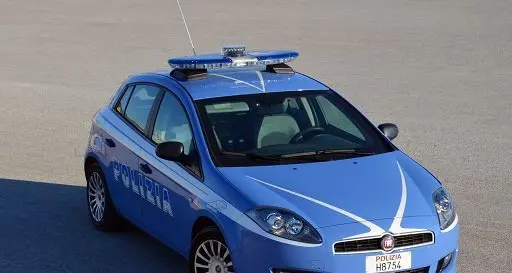 Rete neonazista online: 19enne agli arresti domiciliari, perquisizioni in tutta Italia