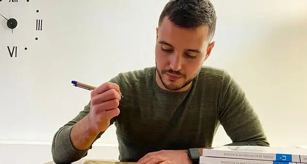 La matematica accessibile a tutti con la \"Guida allo studio di funzione\" di Schiavone