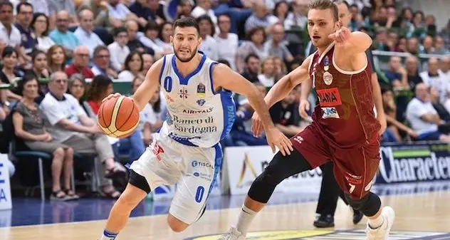 Dinamo Sassari, fine della quarantena: tutti negativi al test antigenico