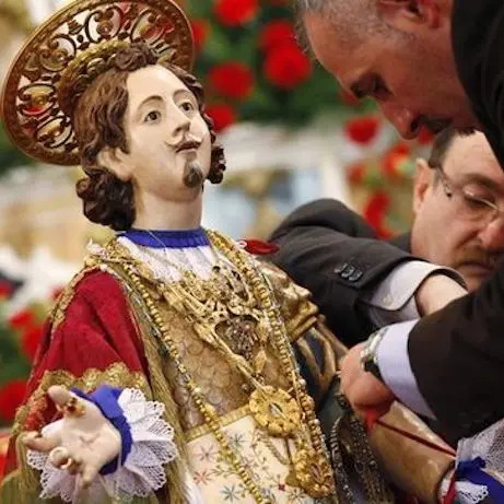 Festa di Sant'Efisio: dodici treni straordinari per raggiungere Cagliari il 1° maggio