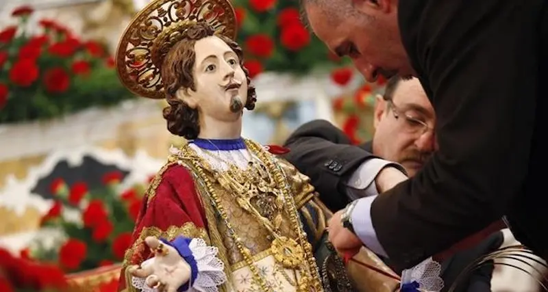 Festa di Sant'Efisio: dodici treni straordinari per raggiungere Cagliari il 1° maggio