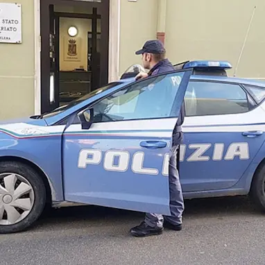 Scappa con una borsa rubata in chiesa a Quartu Sant'Elena, ma il GPS lo tradisce