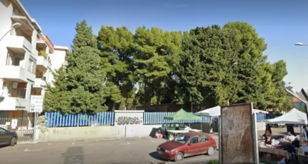 Cagliari. Trova siringa nel cortile della scuola e punge il compagno