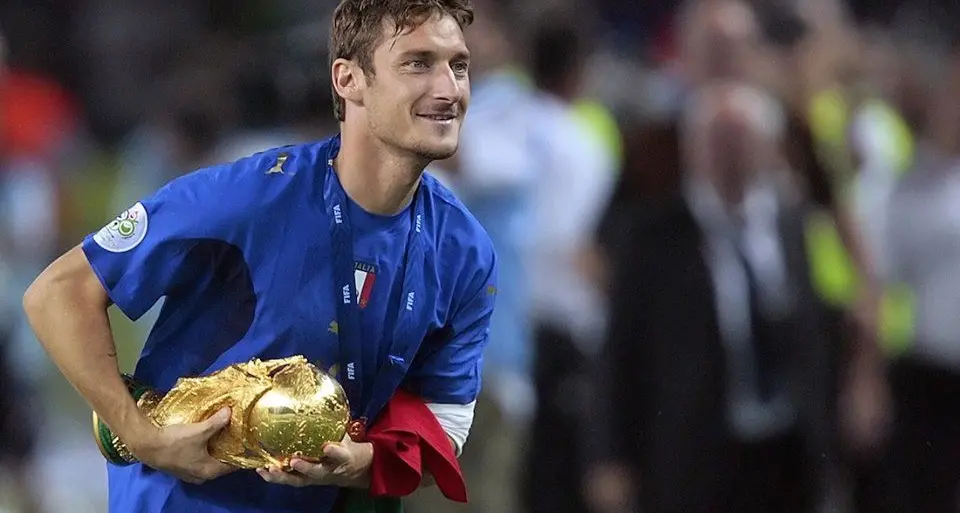 Tutti per Totti. Prandelli \"Lo porterei ai Mondiali\"