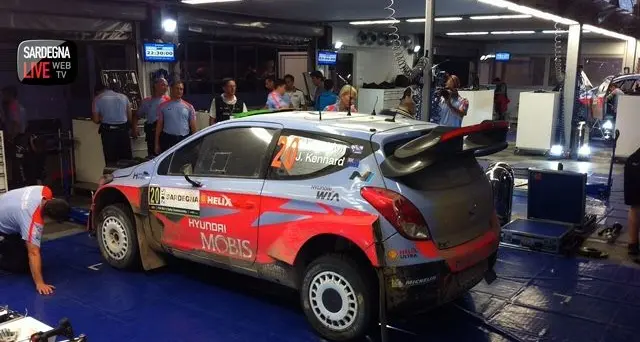 Rally Italia Sardegna: Paddon (Hyunday) al comando