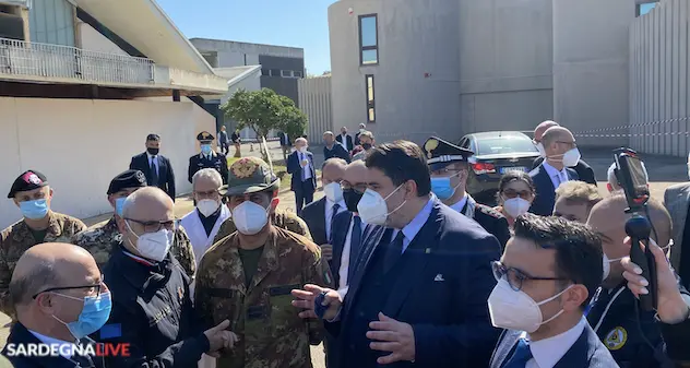 Vaccini, iniziato sopralluogo Figliuolo in hub Fiera a Cagliari