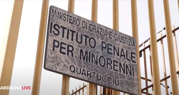 Incendio in carcere minorile a Quartucciu: fuoco appiccato da un giovane detenuto