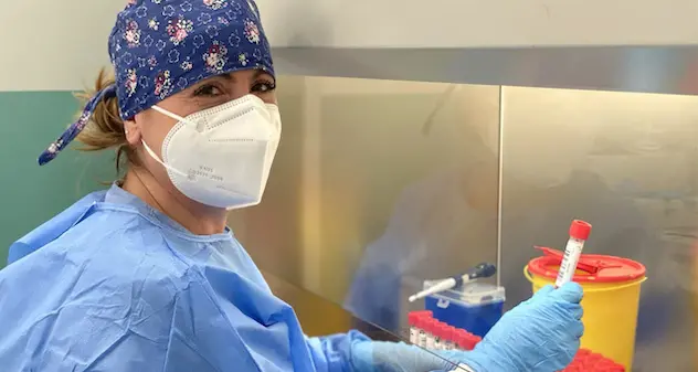 Cagliari. Il laboratorio del Policlinico scopre una variante del Covid-19 non ancora segnalata in Italia