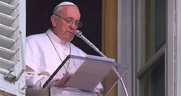 Giornata della Memoria, Papa Francesco: \"Mai più antisemitismo, debelliamolo\"