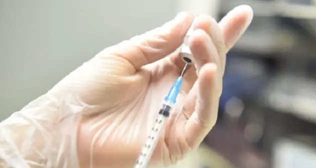 Vaccini. Medici di base sardi potranno somministrarli, ma solo a over 80 e allettati