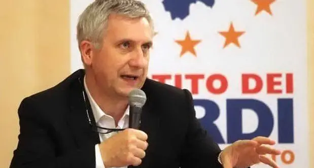 Fondi ai gruppi: indagato l'assessore regionale Paolo Maninchedda