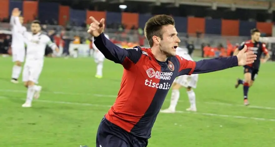 Il Cagliari batte 3-1 la Fiorentina. Ed è subito Festa!