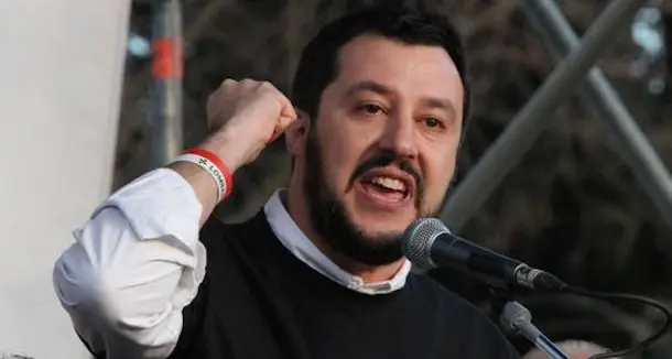 Matteo Salvini: \"Gli immigrati con l'Iphone non scappano dalle guerre\"