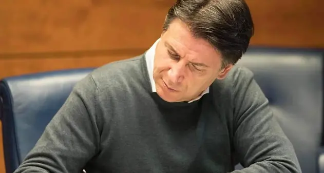 Conte guarda al futuro: \"Rifondazione M5s grande sfida\"